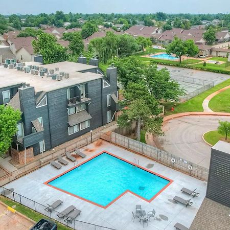 Cozy Updated Cove Of Heaven, 5Mins To Lake Hefner! オクラホマシティ エクステリア 写真