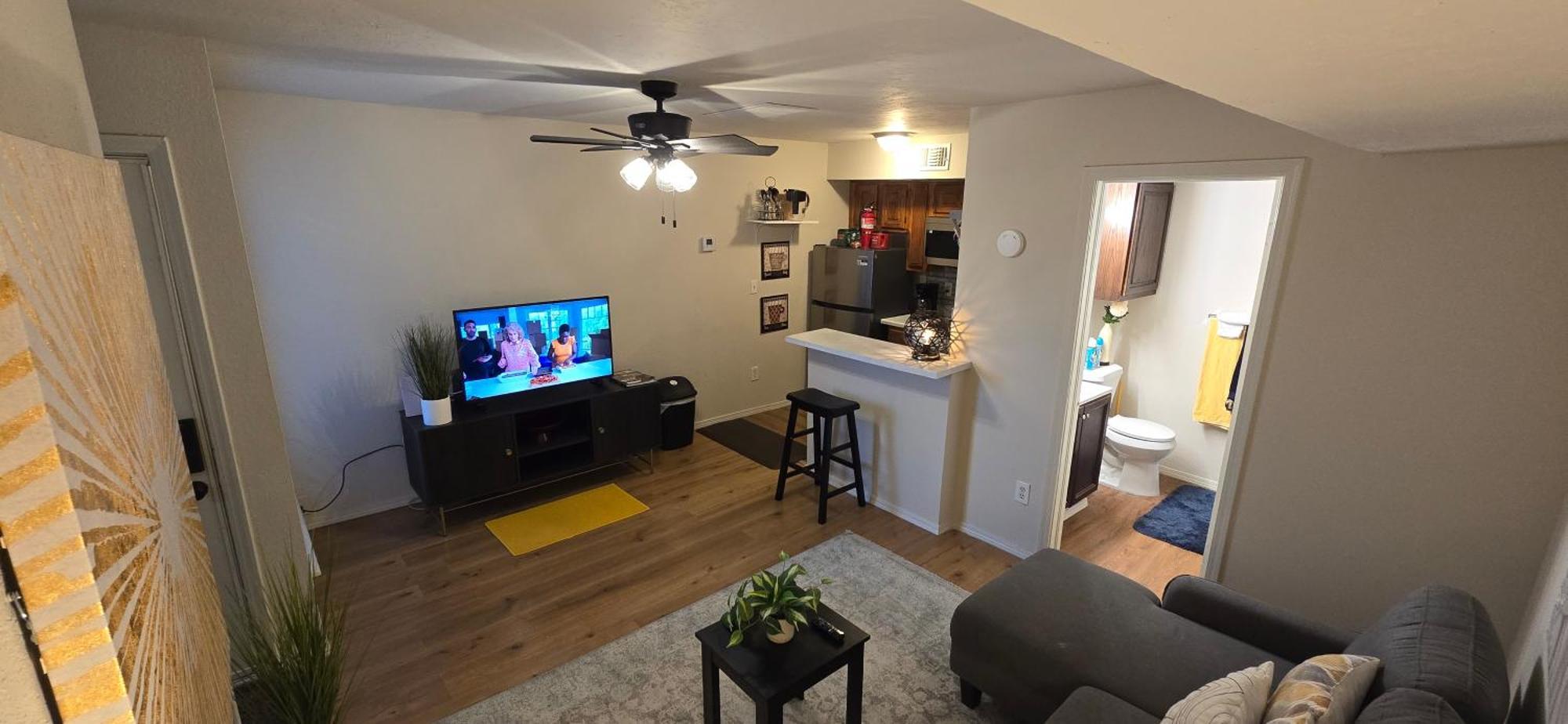 Cozy Updated Cove Of Heaven, 5Mins To Lake Hefner! オクラホマシティ エクステリア 写真