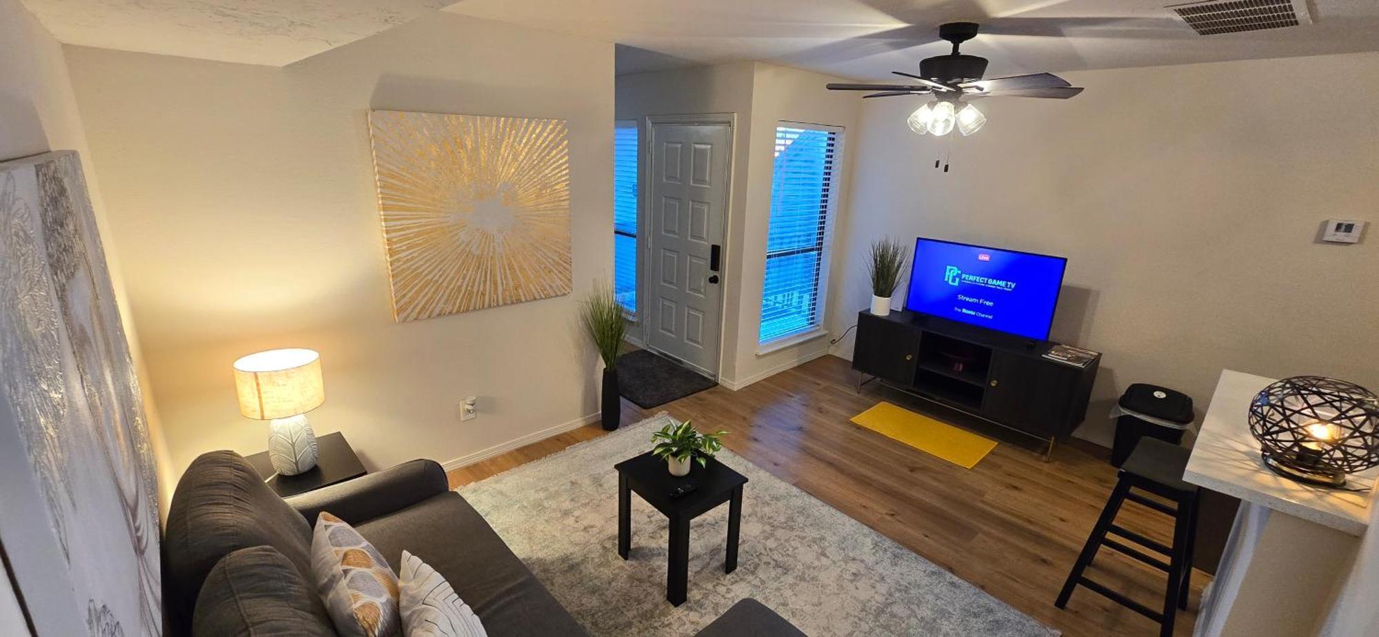 Cozy Updated Cove Of Heaven, 5Mins To Lake Hefner! オクラホマシティ エクステリア 写真